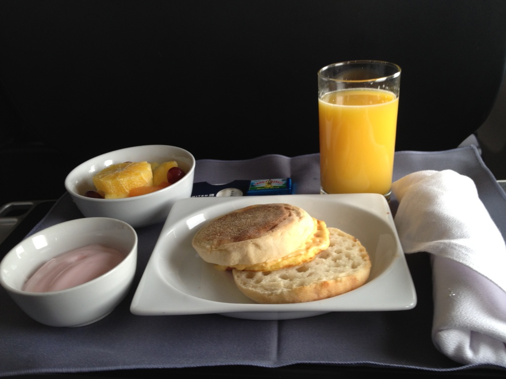 UA1117 EWR/MCO Breakfast